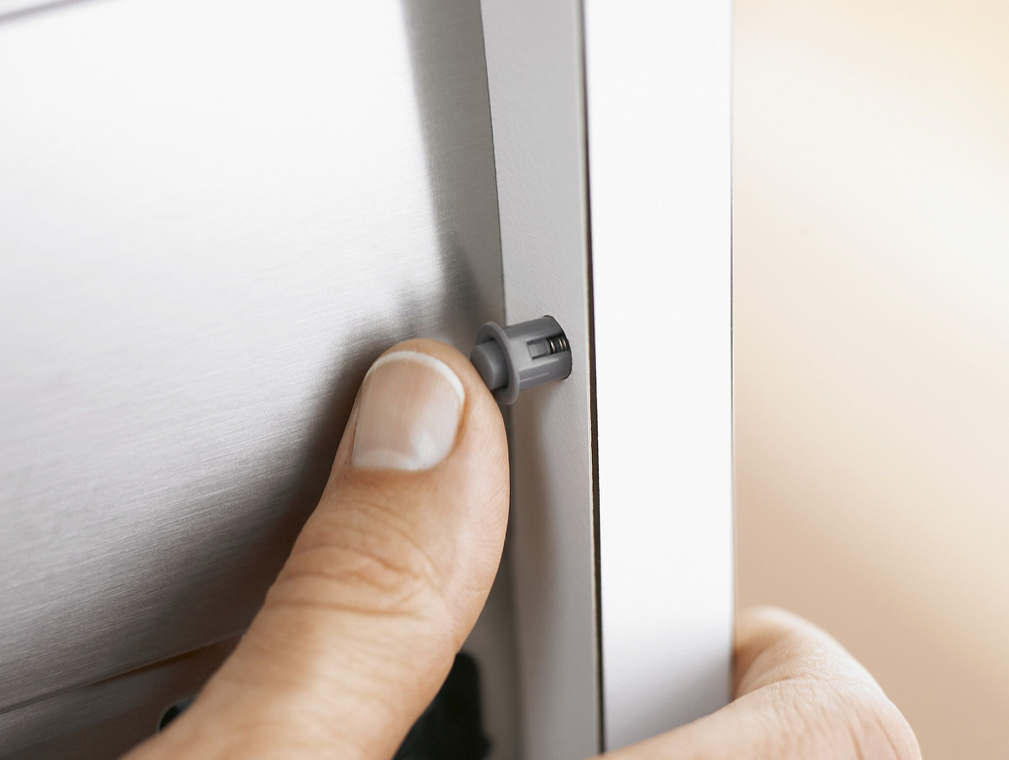 Blum SERVO-DRIVE Distance Bumper