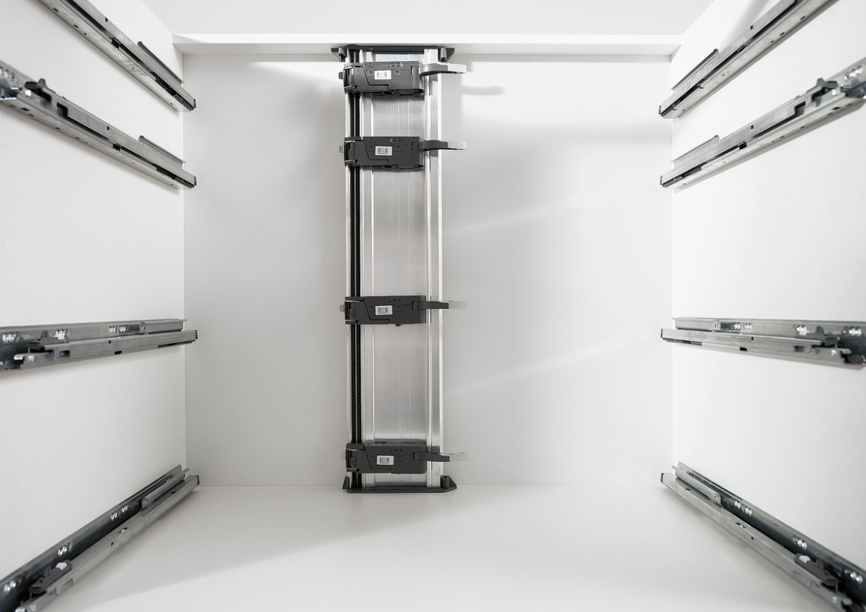 Blum SERVO-DRIVE Profile Fixing Bracket Top and Bottom
