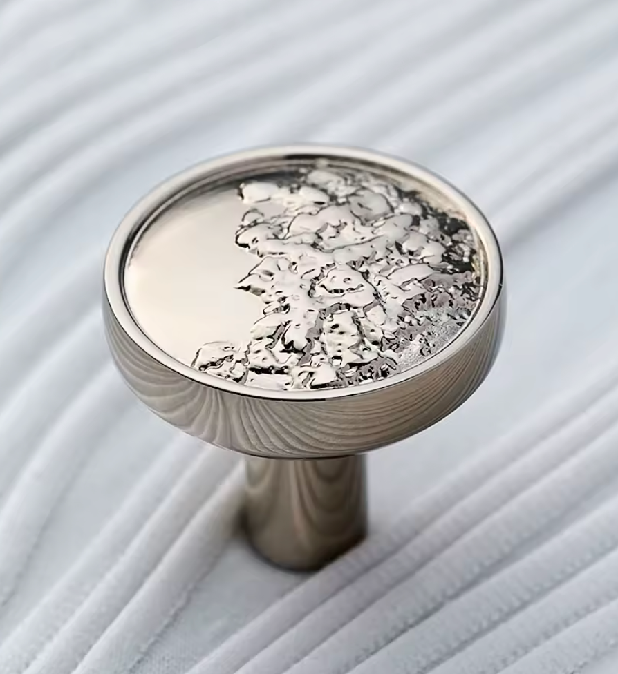 Cabinet Knob Flat Magma Engraved Collection
