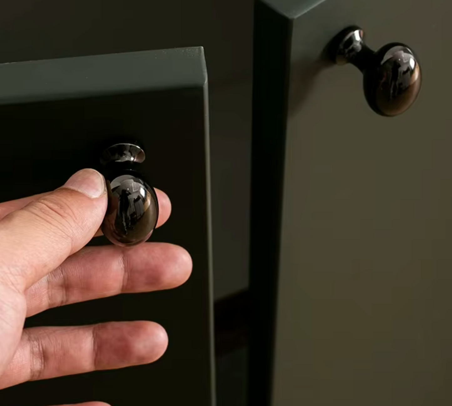Cabinet Knob Sphere Smooth Collection Polished Black