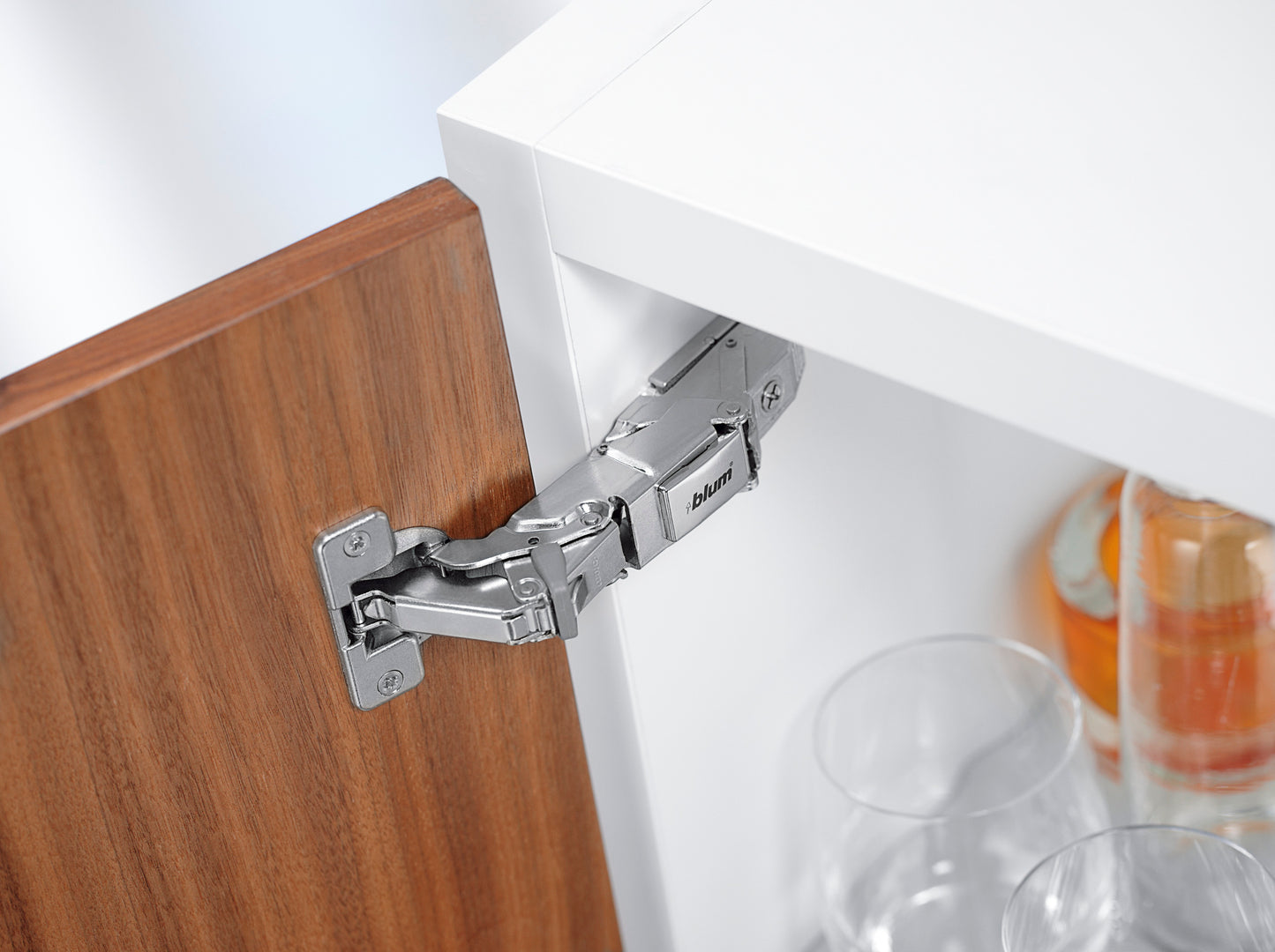 Blum 71T7550 Sprung 155° Zero Protrusion Full Overlay Cabinet Hinge