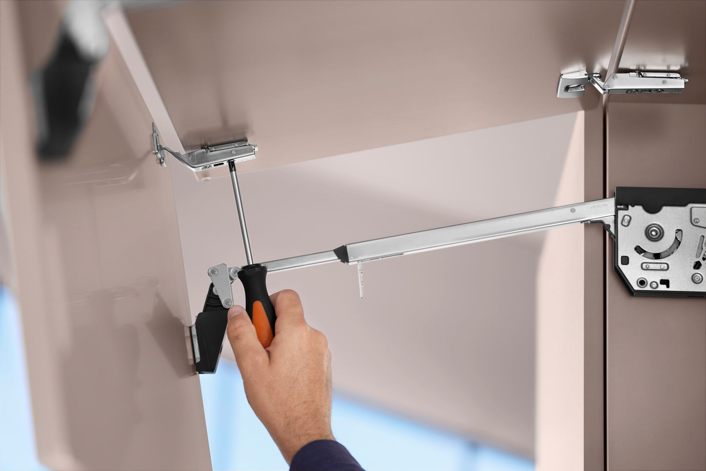 Aventos HF Centre Hinge Set for Wooden Bi-Fold Lift 78Z5500T12