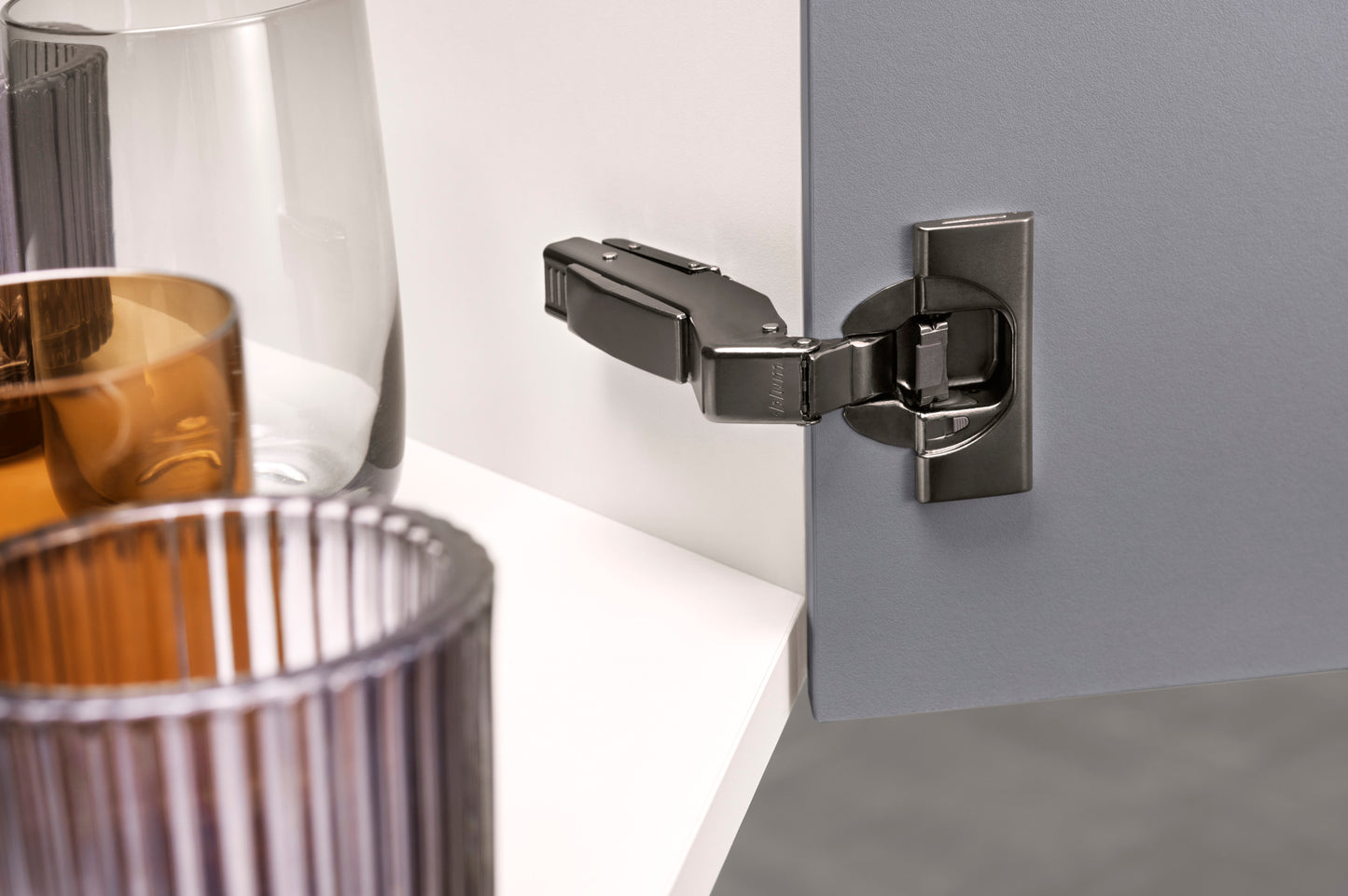 Blum 79B9698 INSERTA Onyx Black Half Overlay Blumotion Angled Hinge 45° I
