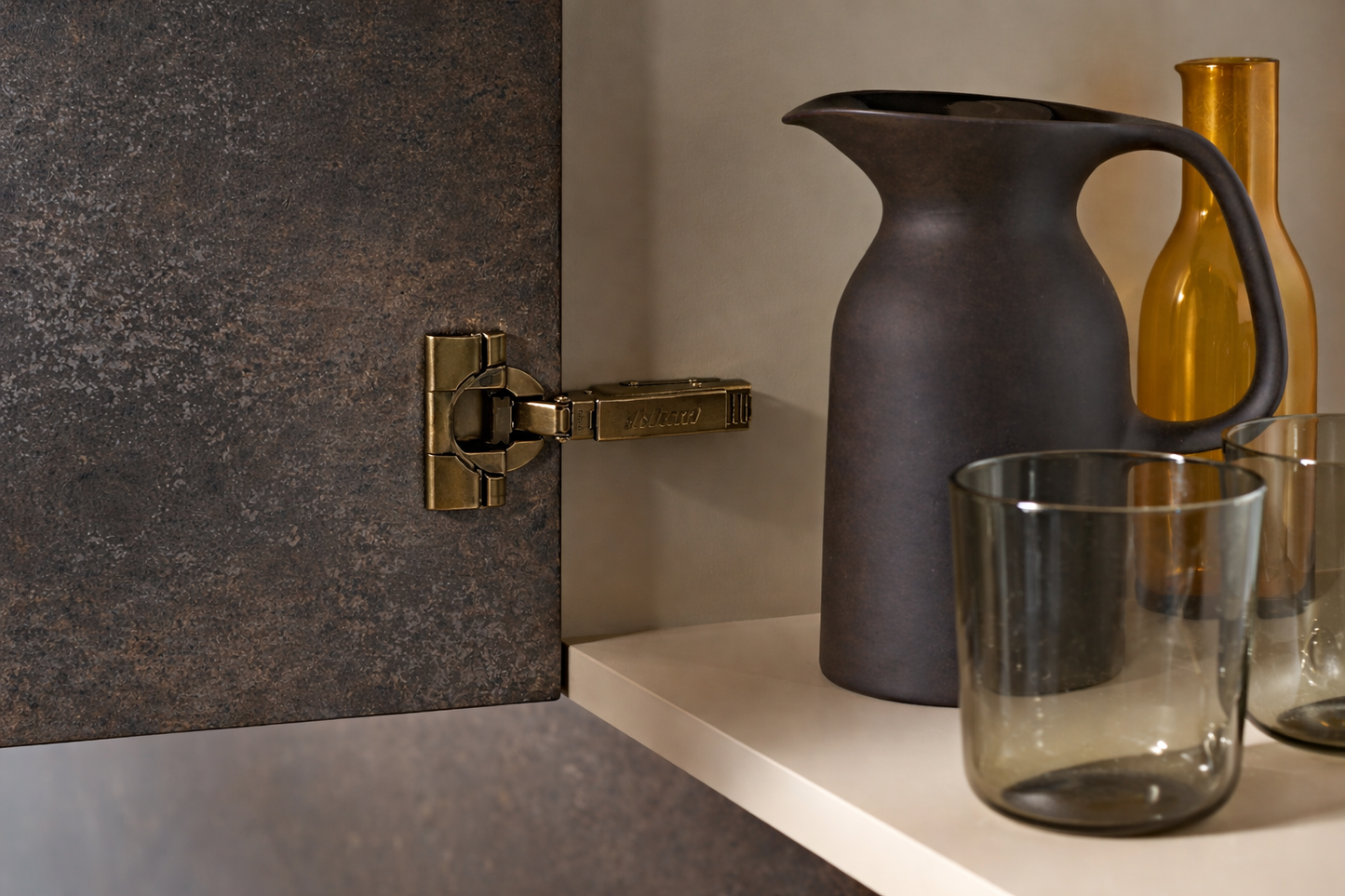 Blum 71B9550 Soft Close 95° ANTIQUE BRASS Profile Thick Door Overlay Hinge